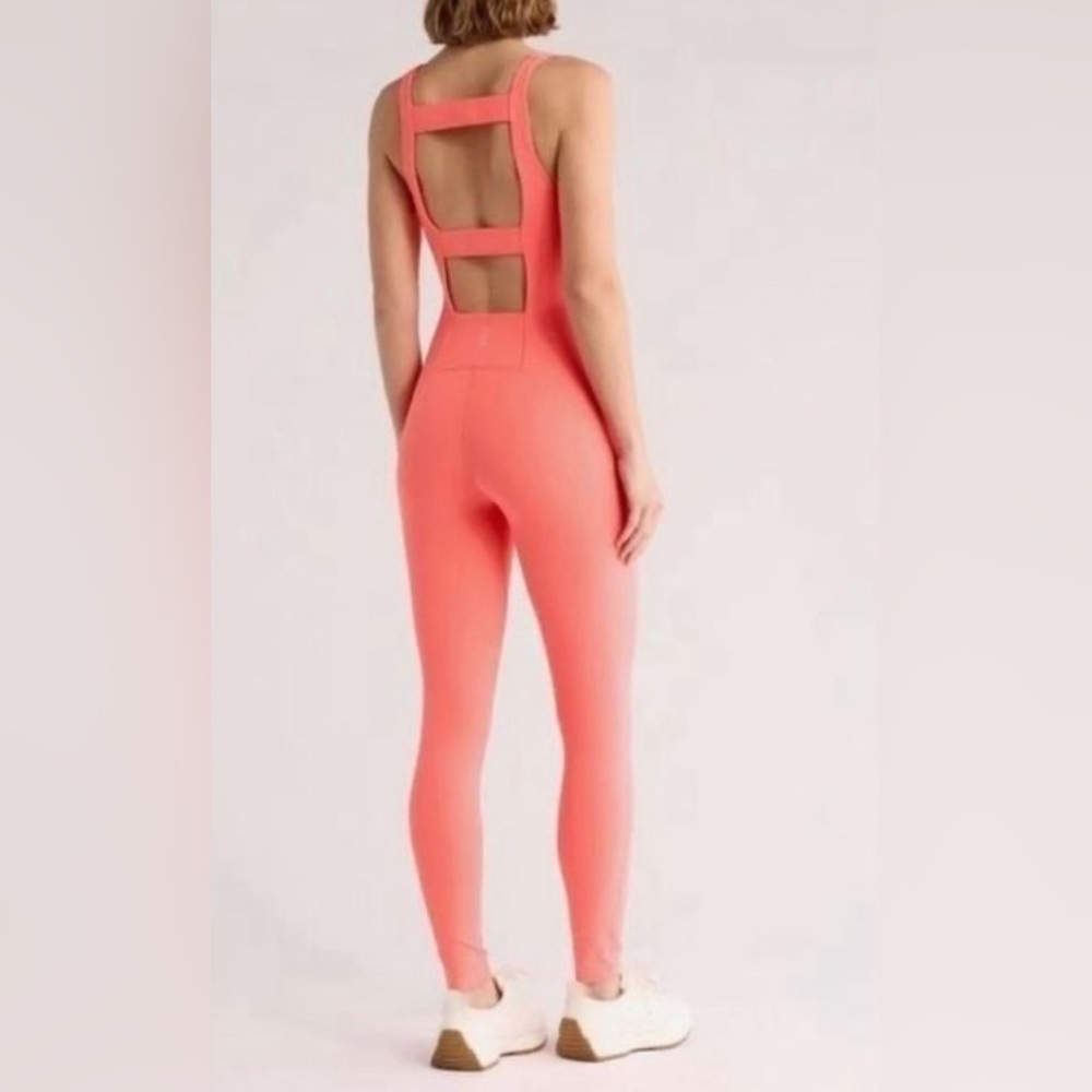 Free People Movement Never Better Strappy Back NWT Large Coral